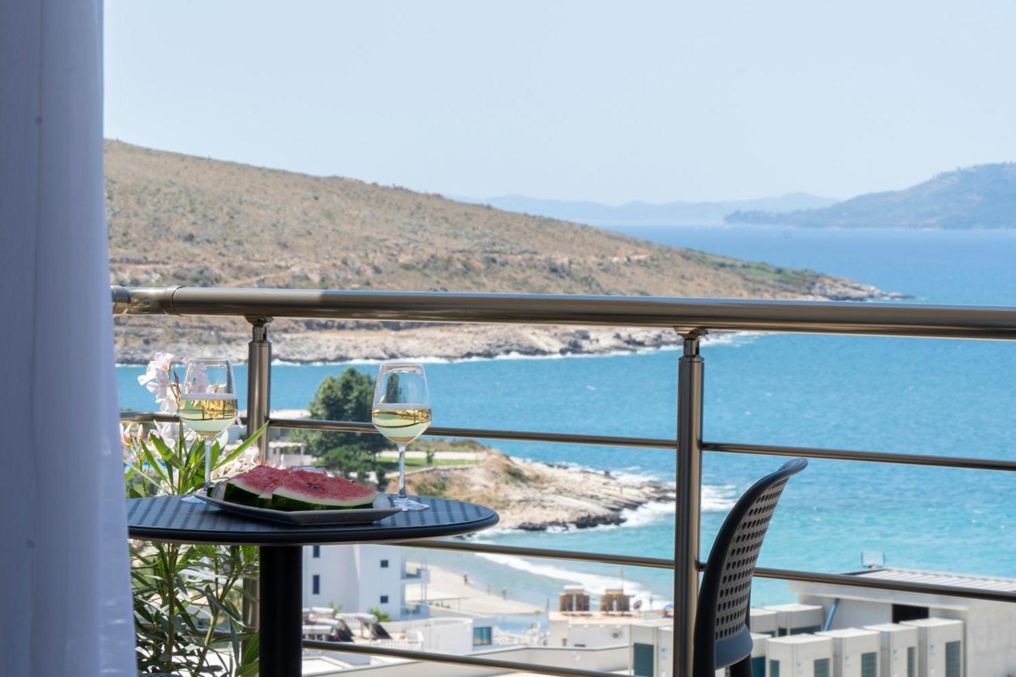 Mateo Apartments Саранде Екстериор снимка